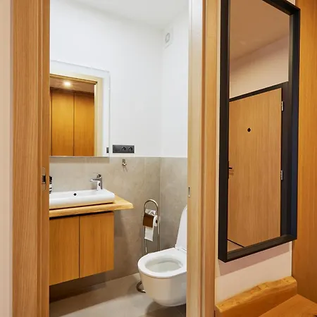 Rv Smaragd Spacious For Up To 6 Guests *